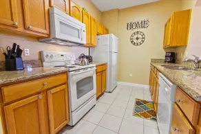 Windsor Hills 3BR Condo 5 Min to Disney - Image 4