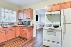 Walkable Haven 1 Mi to Dtwn Phoenix & Chase Field! - Image 2
