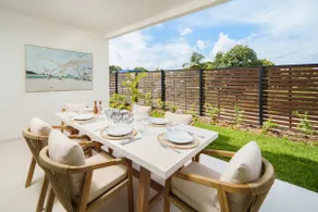 NEW LUX 2BR, Walk to Beach! Sky Pool Deck - Image 5