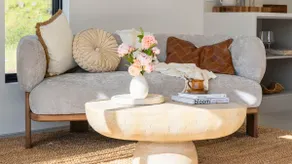 Villa Minto | Luxury Flower Farm Stay - Image 5
