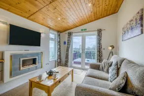 Field View 1 bed-No Pets-Cedar - Image 2