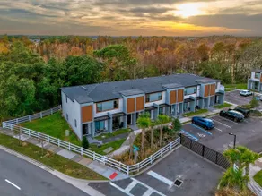 Bright Modern Townhome Retreat - Image 2