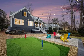 New! Lakefront-Sleeps 14-Hot Tub-Putting Green - Image 2