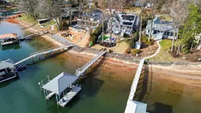 New! Lakefront-Sleeps 14-Hot Tub-Putting Green - Image 4