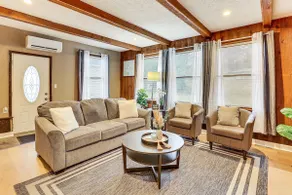 Inviting Family Home, 2 Mi to Eastwood Mall! - Image 5