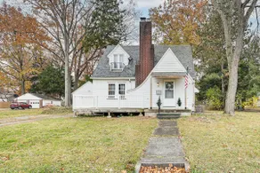 Inviting Family Home, 2 Mi to Eastwood Mall! - Image 4