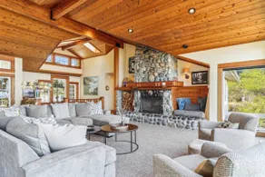 Cove Beach Lodge - Magnificent Oceanfront! - Image 3