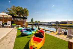 The Don Fully Loaded Waterfront Wellness - Image 2