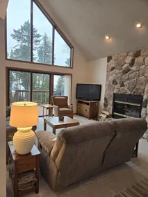 North Shore Retreat : Direkte på Lake Michigan, Pet-friendly, Wifi & Cable! - Image 2