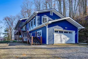 6 Mi to Chatuge Lake: Spacious Cabin w/ Mtn Views! - Image 5