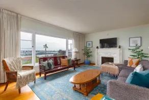 Cozy Retro Home with Bay & City Views - Image 5
