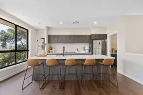 Sun-Drenched. Brand-New Home. Sleeps 11 - Image 2