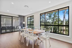 Sun-Drenched. Brand-New Home. Sleeps 11 - Image 3