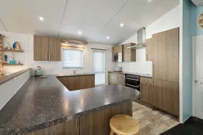 Host & Stay - The Beach House - Image 3