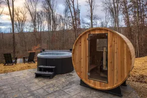 The Illusion|Romantic Mirrored Cabin - Image 5
