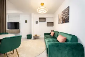 Opalwood Modern Studio - Modern Chic Comfort - Image 2