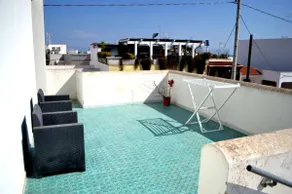 LL02 Casa Vacanze UMI First Floor for 7 Guests with Balcony - Image 3