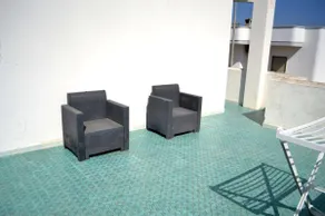 LL02 Casa Vacanze UMI First Floor for 7 Guests with Balcony - Image 2