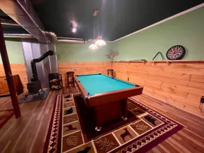 Mountain Memories-Sleeps 10-Wifi-Gamerm-King-Bunks - Image 3