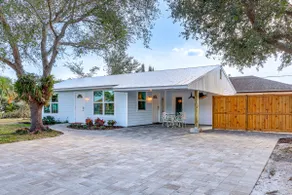 Walk to Parks, Eats & Bars: Stuart Home w/ Hot Tub - Image 3