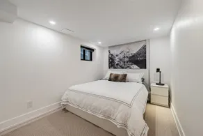 Cozy 2BR Basement Suite in Leslieville - Image 4