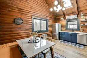 Peaceful Cabin w/ Hot Tub in Dundee: Dogs Welcome - Image 4