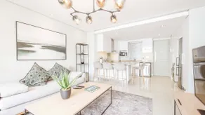 Lux Andringa Walk Apartments - Image 3