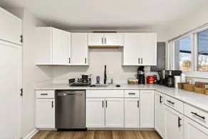 Cozy 4BR – Game Room & Fenced Yard, No Airbnb Fees - Image 3