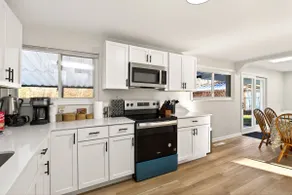 Cozy 4BR – Game Room & Fenced Yard, No Airbnb Fees - Image 2