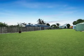 Foreshore Sunset Retreat - Image 4