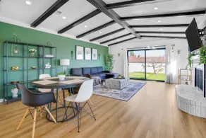 The Hilltop: Breathtaking LA Views & Putting Green - Image 5