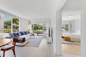 Harbour Side Retreat - Image 2
