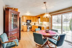 'three Pines Family Retreat' Home in Carlisle - Image 2