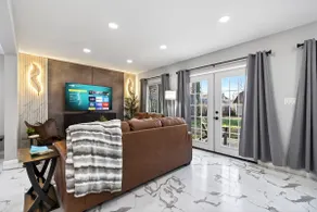 Franklin 4BR Retreat, Fenced Yard, No Airbnb Fees - Image 3