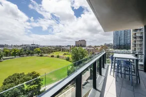 Skyline Serenity with Rooftop Pool - Image 5