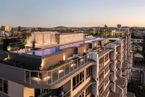 Gabba Retreat - Rooftop Pool & Stunning City View - Image 5