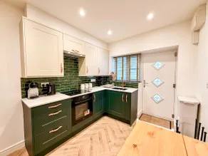 Broadweavers - Very Cute Cottage In Dursley By STAE-Homes - Image 2