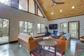 Epic Lake Views! 'the Ridge' Eureka Springs Home - Image 5