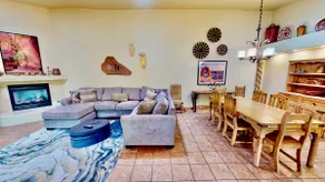 Downtown Moab 3-Bedroom Townhome, 2-Car Garage, piscina interna riscaldata, barbecue Patio - Image 3