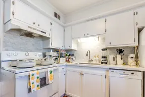 Quiet-Block 2BR · Fast WiFi · Near SFA - Image 3