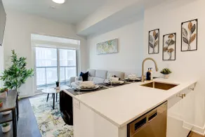 Stylish Skyview Condo in Kitchener Downtown - Image 3