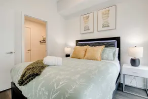 Stylish Skyview Condo in Kitchener Downtown - Image 2