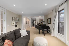 The Maple Suite - Historic Charm, Modern Luxury, F - Image 3