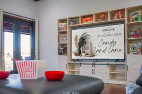 Candy Land Lane- 3 Bedrooms | Retro Game Room! - Image 3