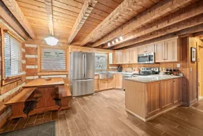 Ginger Stag Log Cabin w/ Fire Pit - Image 3