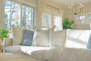 Cozy Cottage in the Heart of Huntersville - Image 5