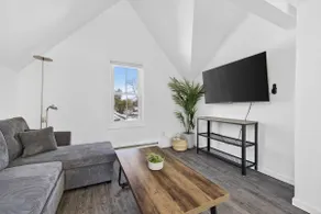 Coastal Westbrook Loft Vaulted Ceilings & Lvl 2 EV - Image 1