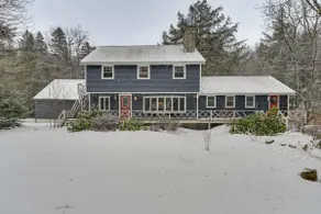 3 Mi to Mount Snow: Spacious West Dover Home - Image 4