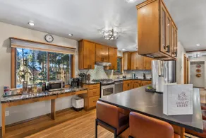 2 mile to Gondola|Hot Tub|Sauna|Fam Friendly - Image 4