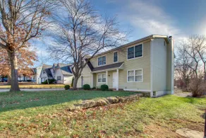 2 Mi to KU Campus: Group Getaway w/ Patio & Garden - Image 5